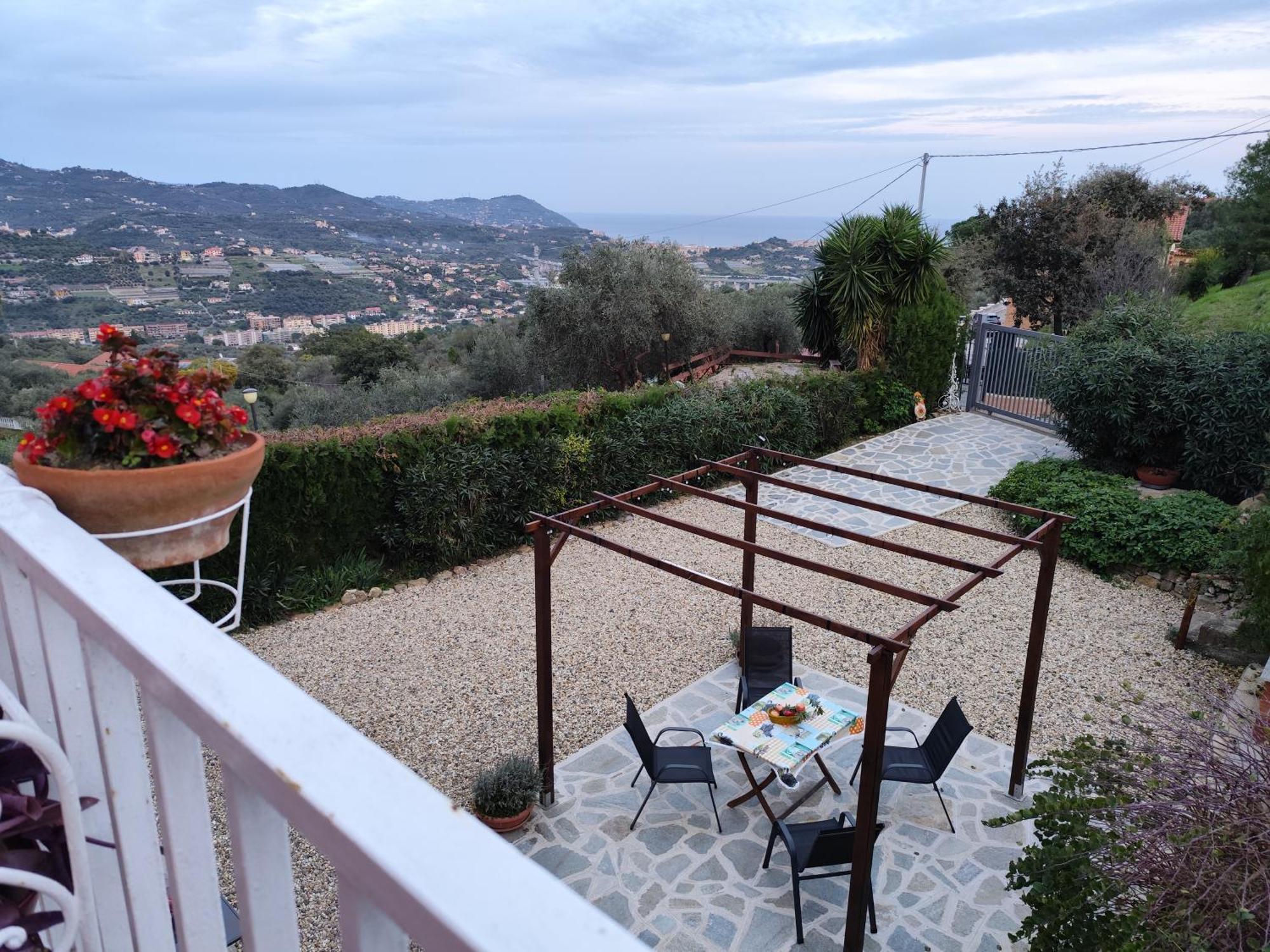 La Casa Di Giada, Appartamento In Villetta Con Aria Condizionata, Wi-Fi E Parcheggio Gratuito Poggi Exterior foto